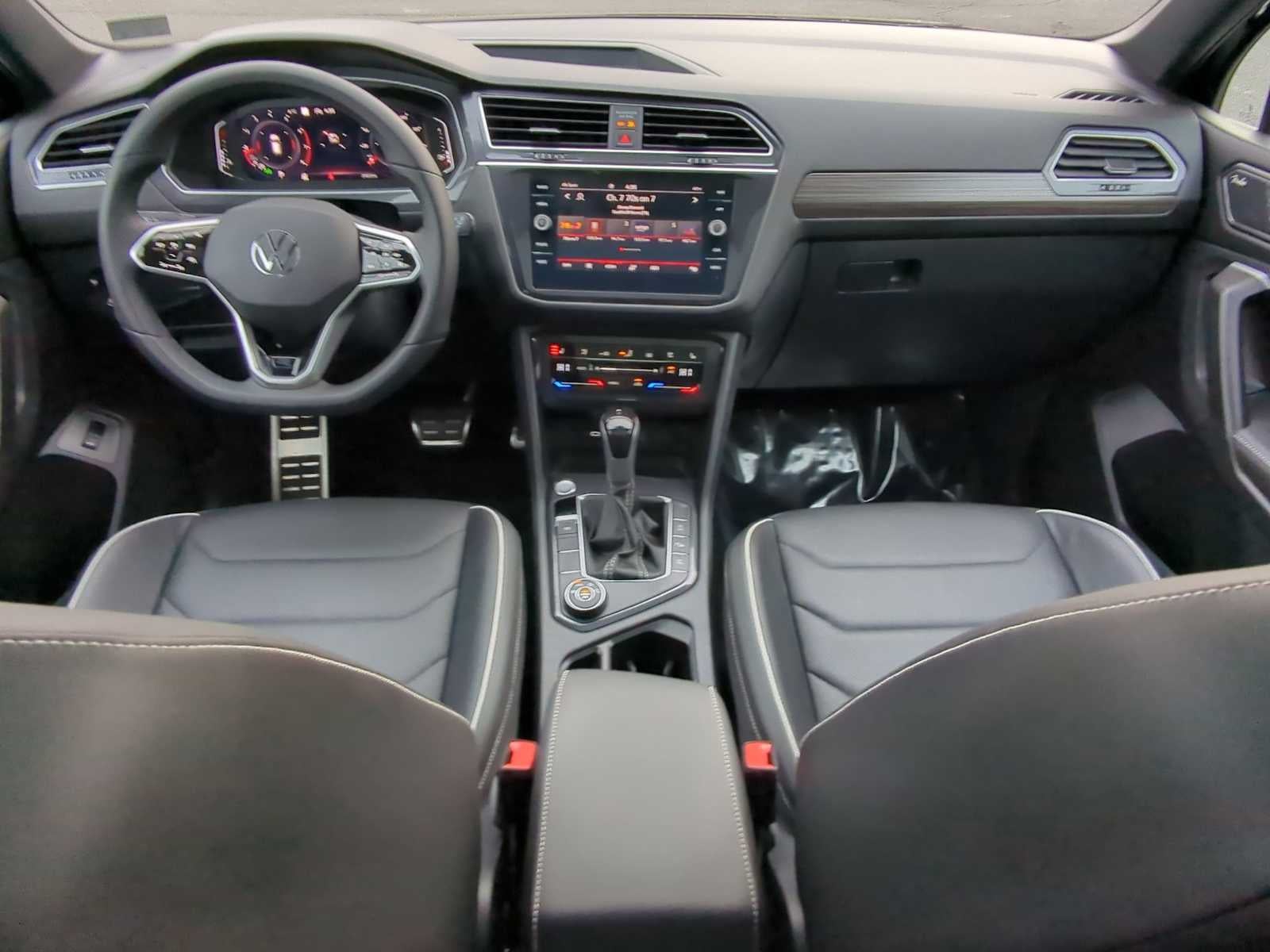 2024 Volkswagen Tiguan SEL R-Line