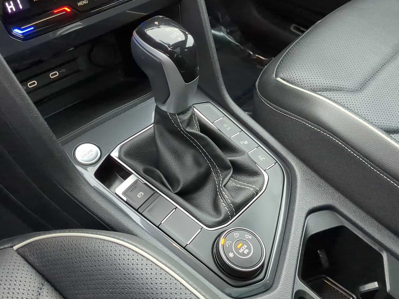 2024 Volkswagen Tiguan SEL R-Line