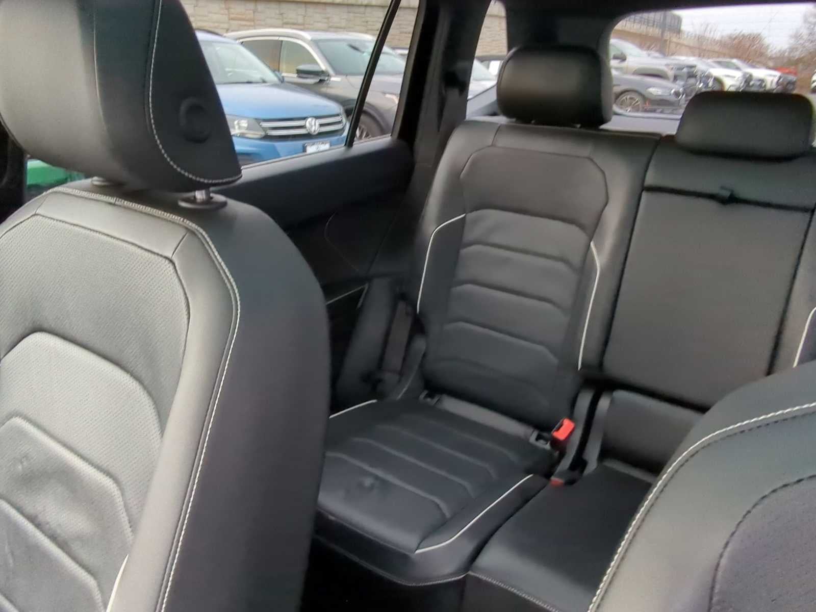 2024 Volkswagen Tiguan SEL R-Line