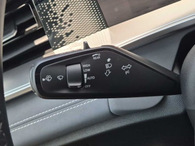 2025 Volkswagen Tiguan SE R-Line Black