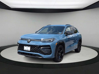 2025 Volkswagen Tiguan SE R-Line Black