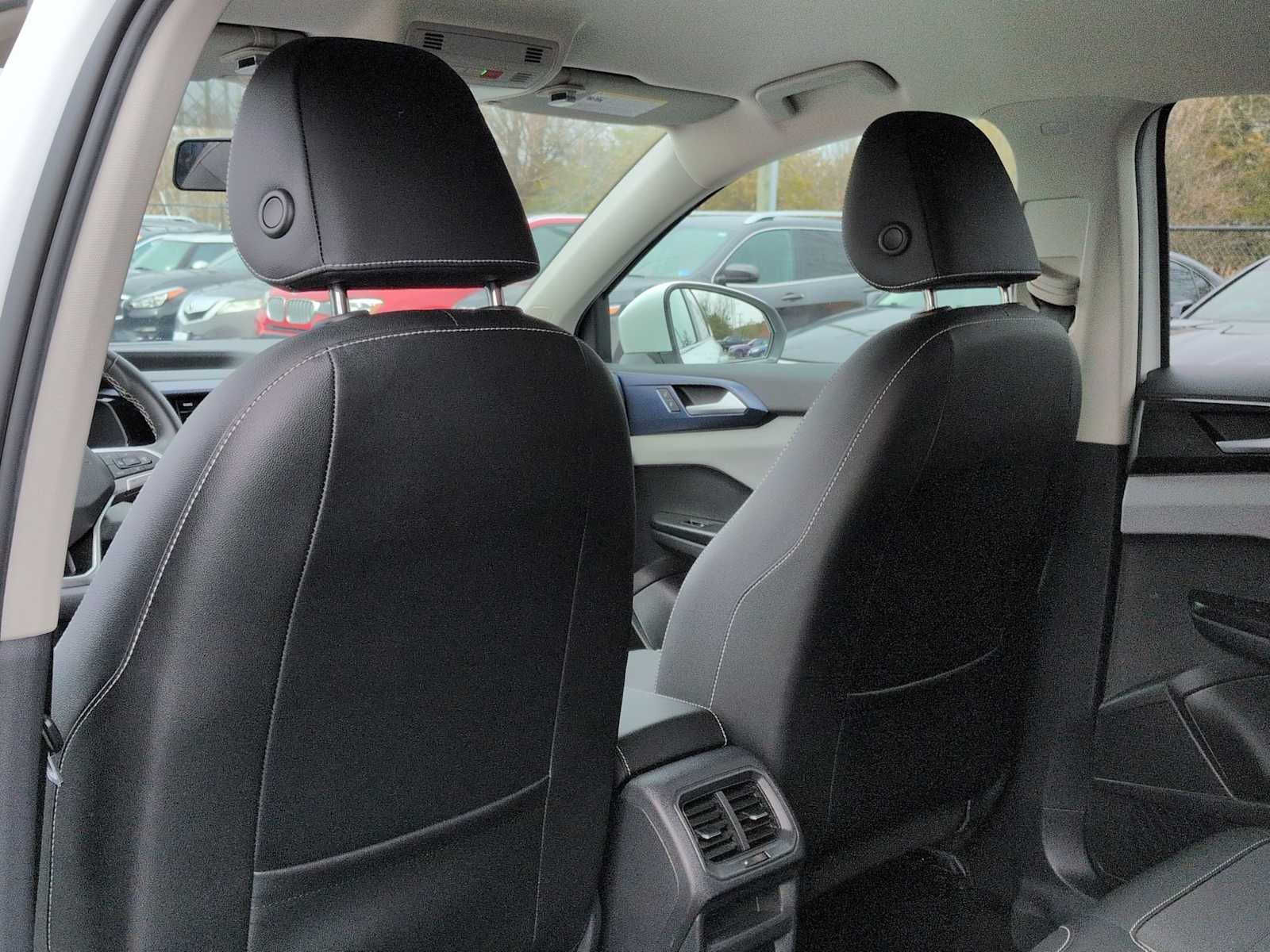 2022 Volkswagen Taos SE