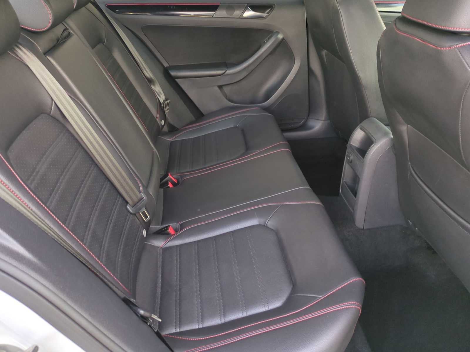 2016 Volkswagen Jetta 2.0T GLI SE