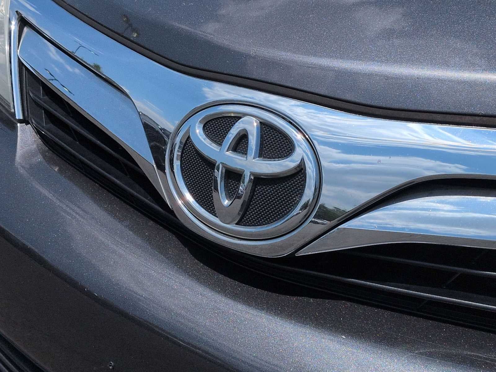 2012 Toyota Camry LE