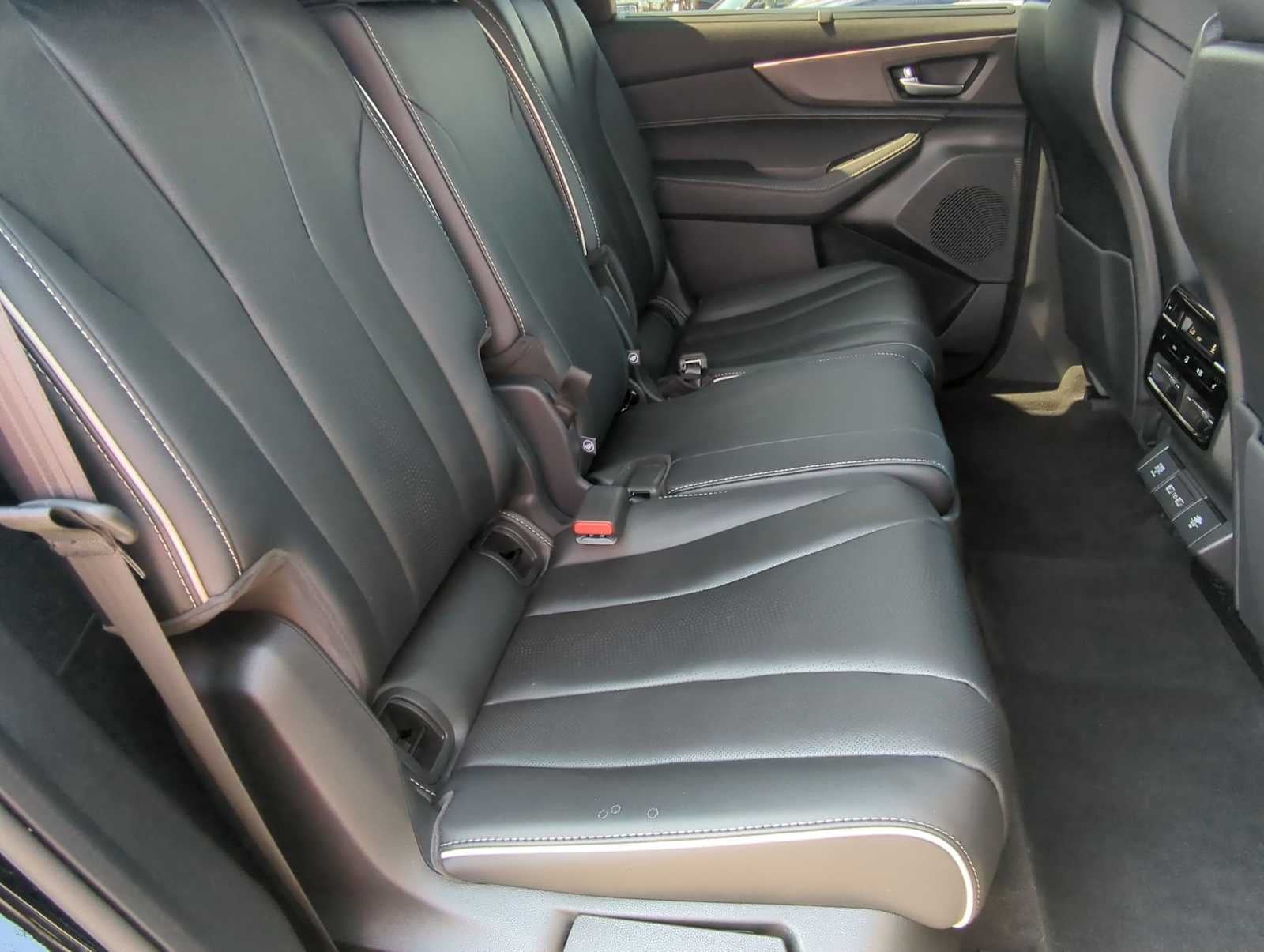 2023 Acura MDX w/Advance Package