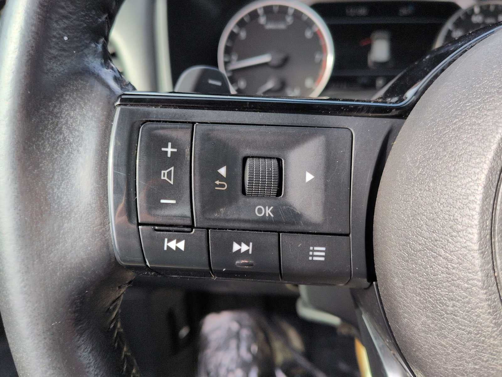 2022 Nissan Rogue SL