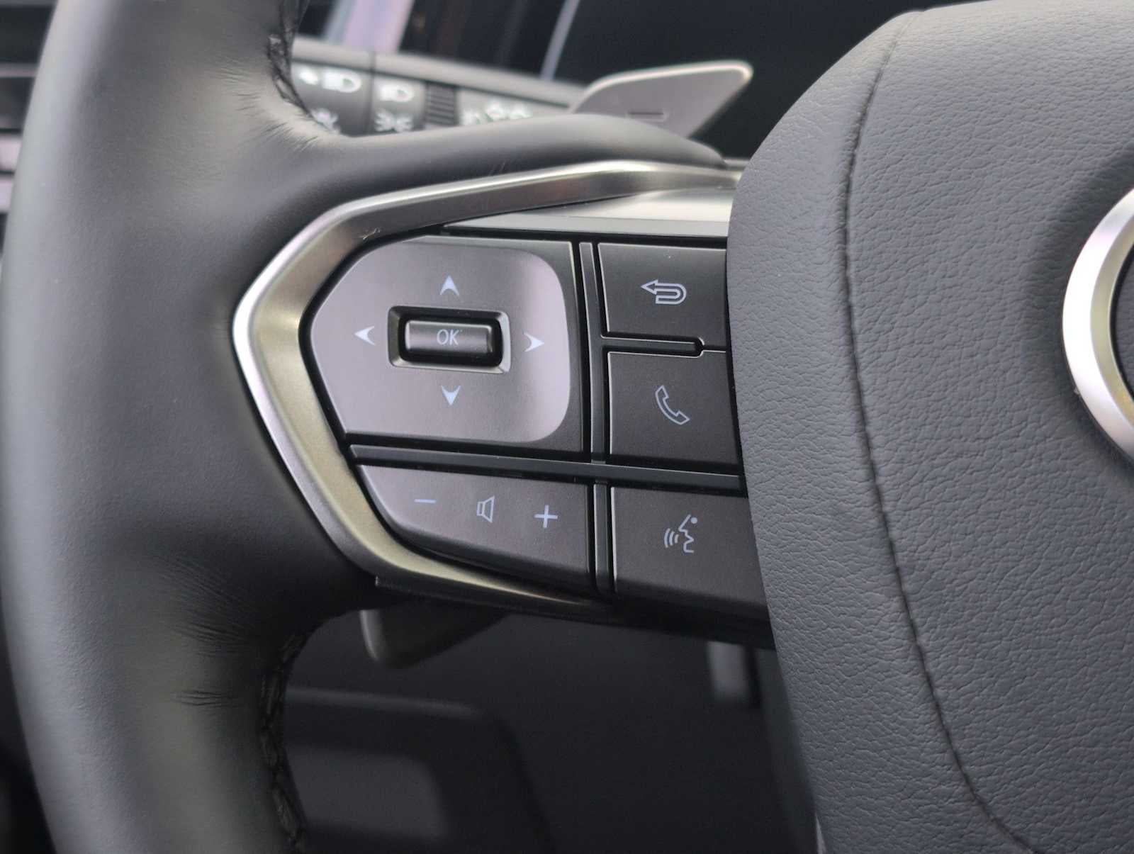 2025 Lexus TX Premium