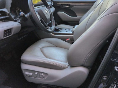 2021 Toyota Highlander Hybrid Limited