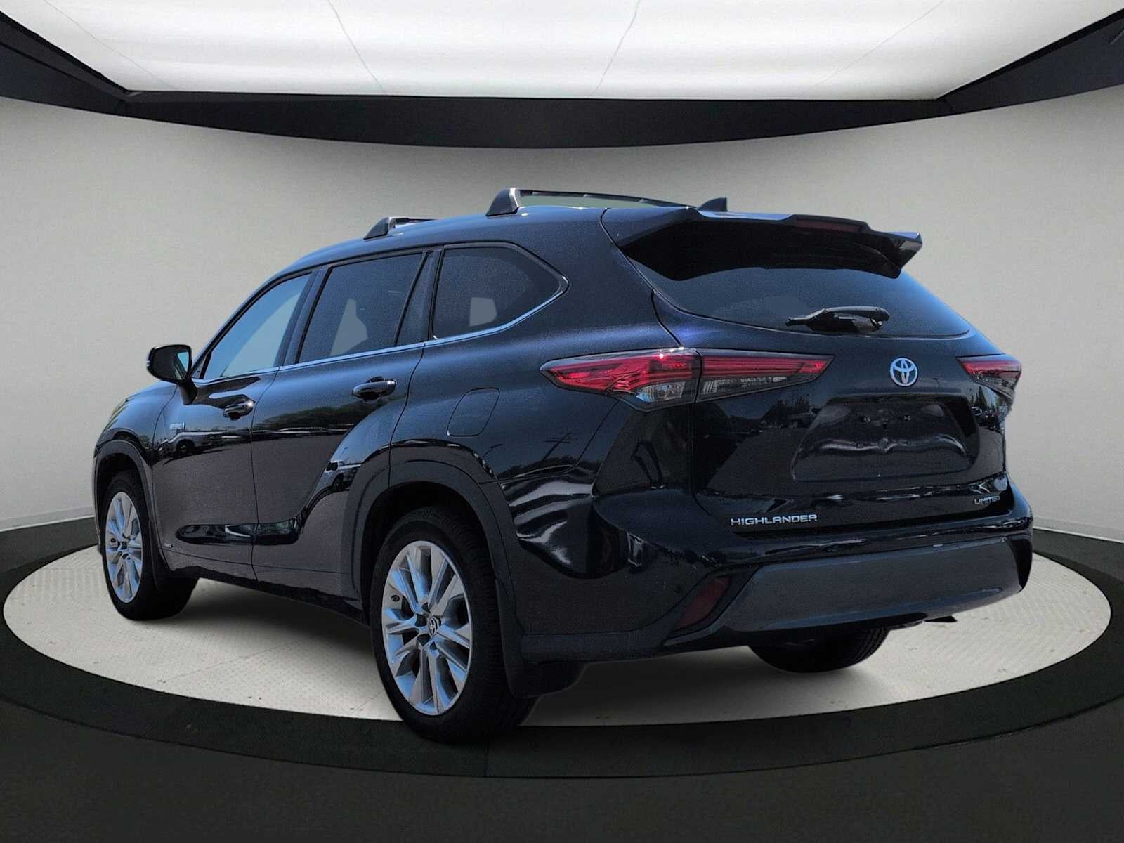 2021 Toyota Highlander Hybrid Limited