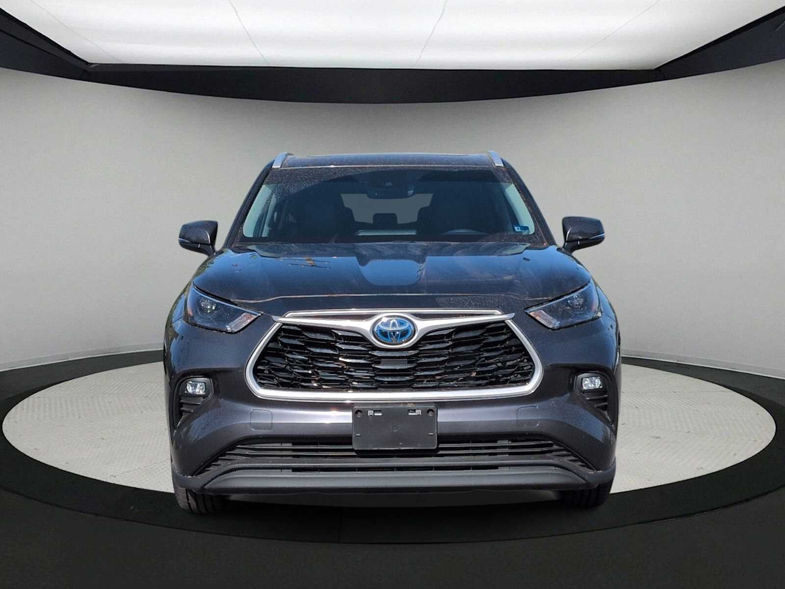 2023 Toyota Highlander Hybrid XLE