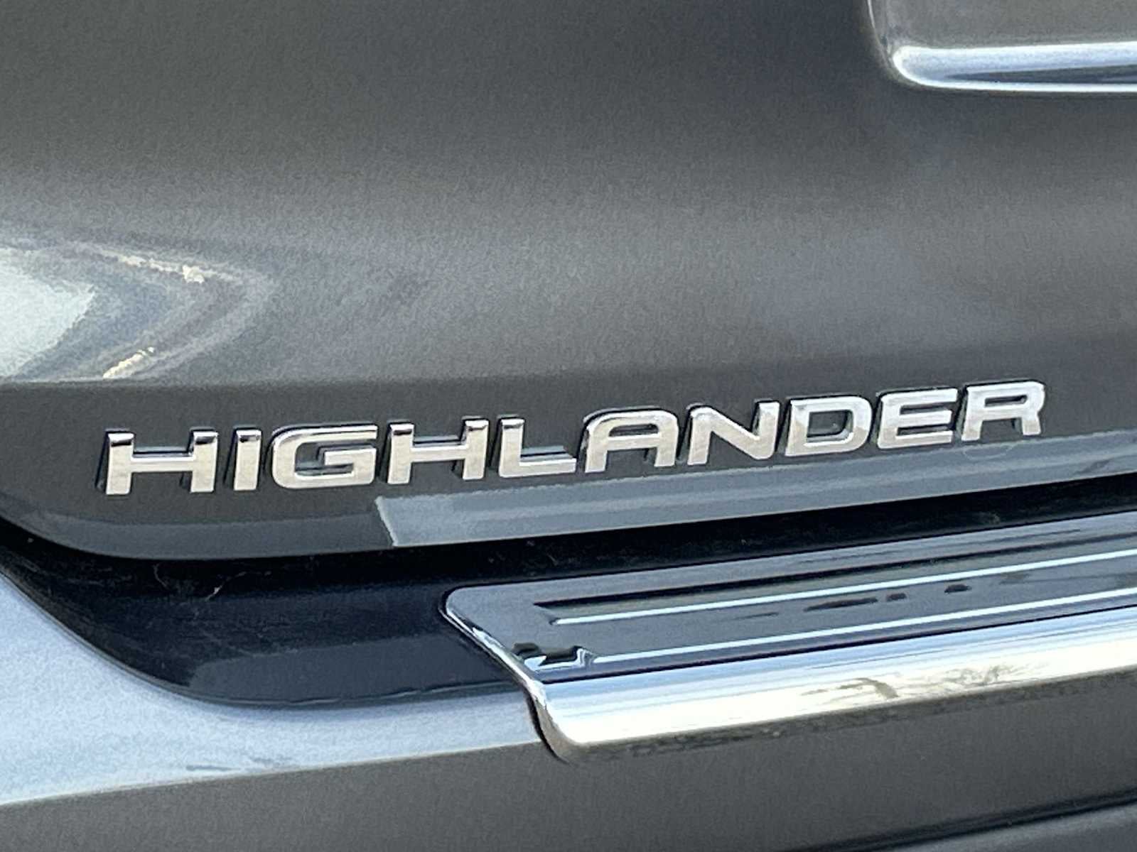 2023 Toyota Highlander LE