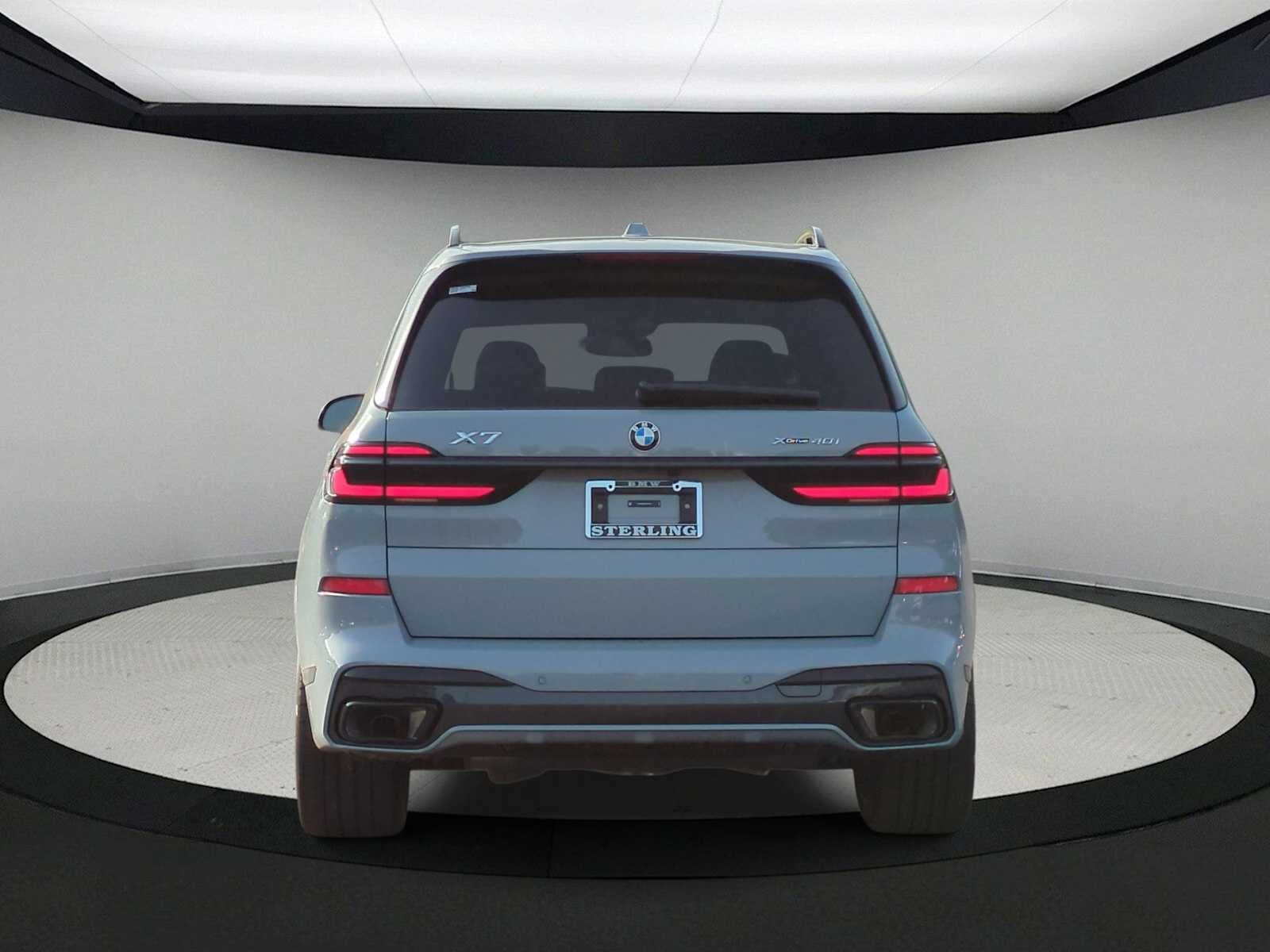 2025 BMW X7 xDrive40i