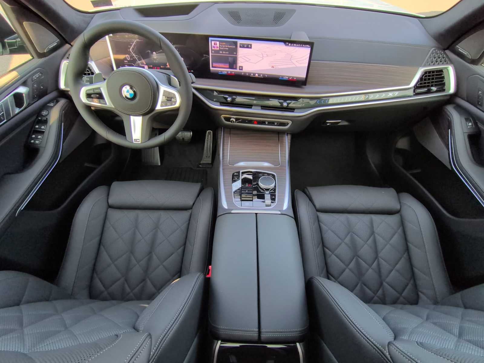 2027 BMW X7 xDrive40i