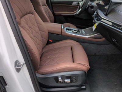 2027 BMW X7 xDrive40i