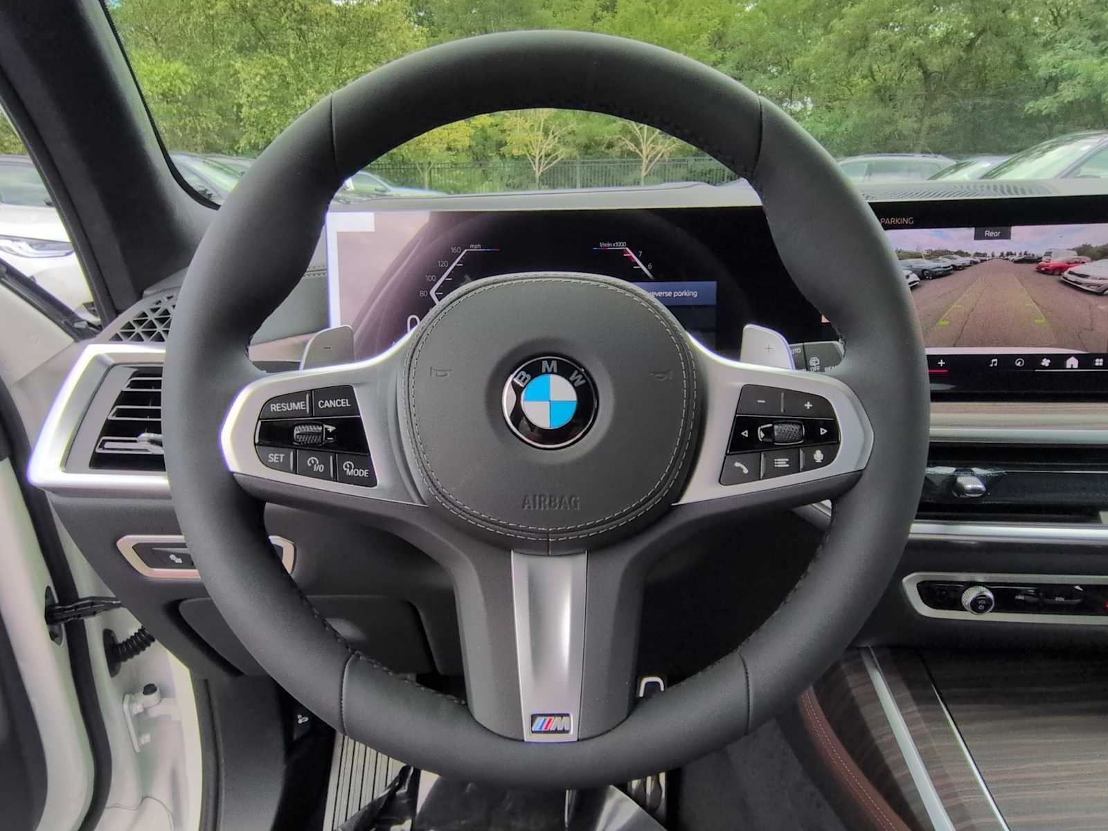 2027 BMW X7 xDrive40i