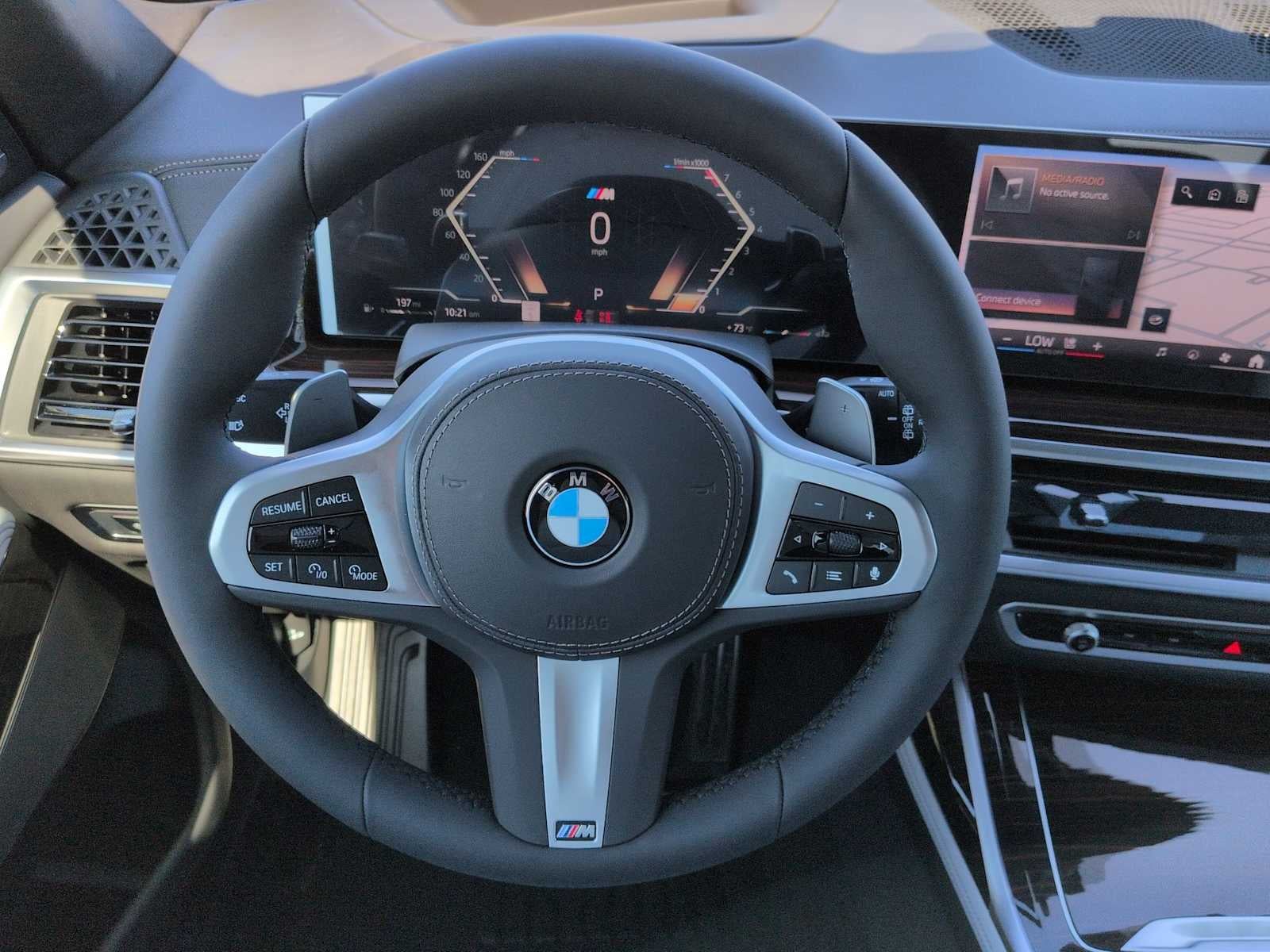 2027 BMW X7 xDrive40i