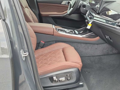 2027 BMW X7 xDrive40i