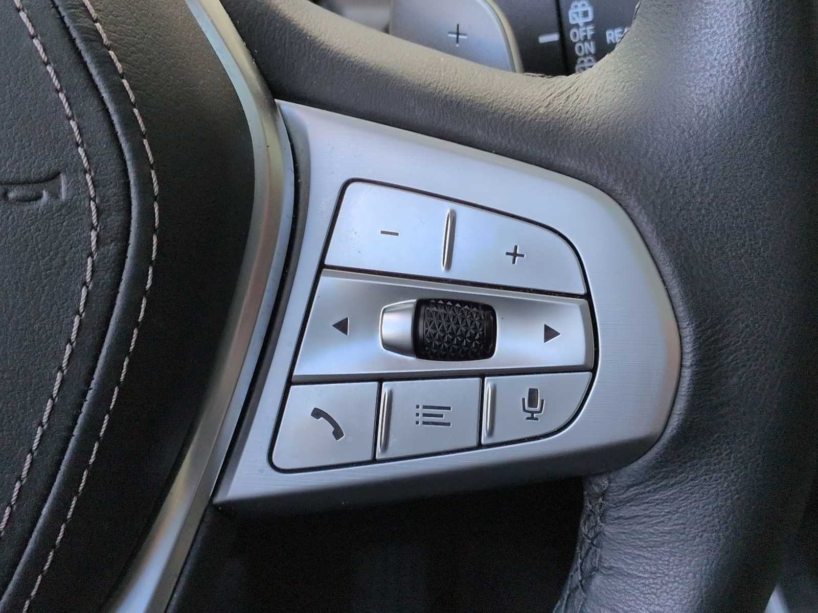 2026 BMW X7 xDrive40i xDrive40i