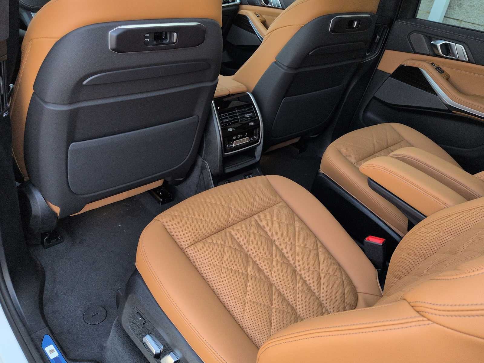 2026 BMW X7 xDrive40i xDrive40i