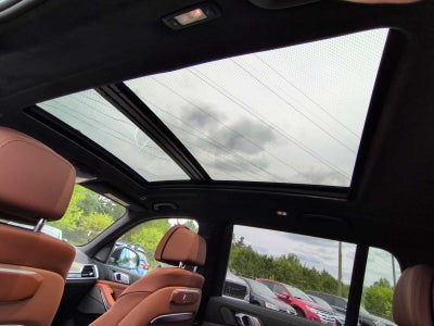 2027 BMW X7 xDrive40i