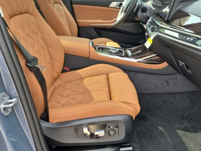 2027 BMW X7 xDrive40i