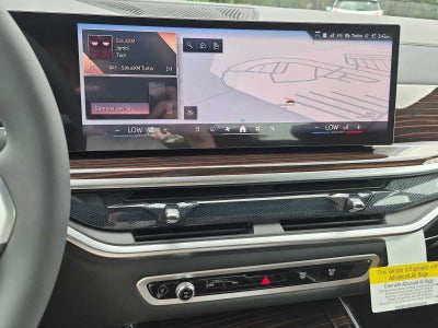 2027 BMW X7 xDrive40i