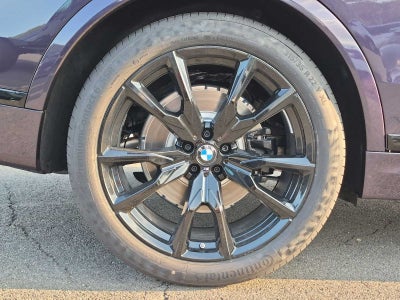 2027 BMW X7 xDrive40i