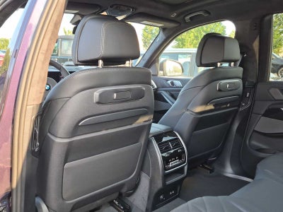 2027 BMW X7 xDrive40i