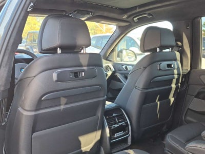 2027 BMW X7 xDrive40i