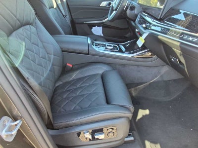 2027 BMW X7 xDrive40i
