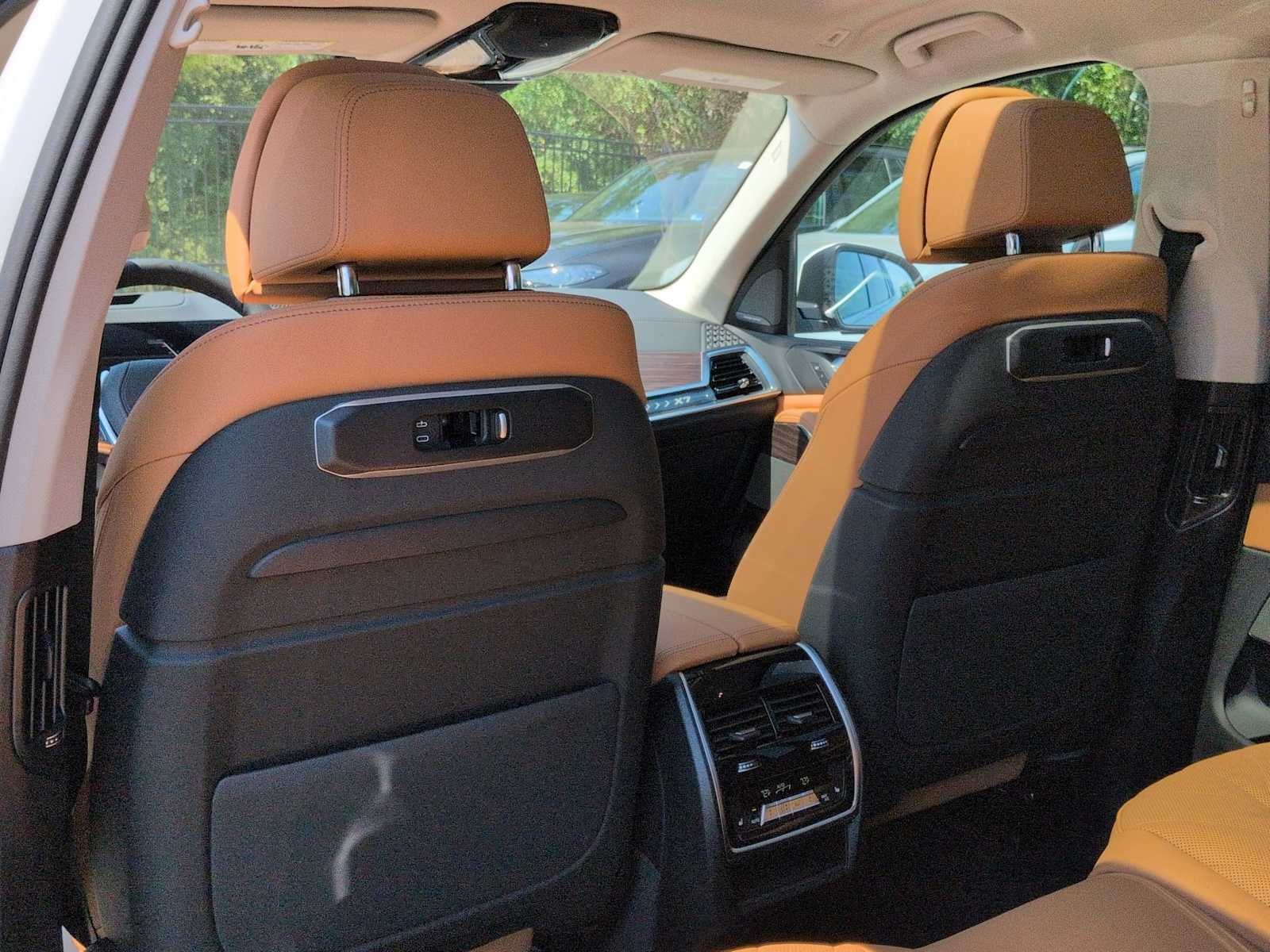 2027 BMW X7 xDrive40i xDrive40i