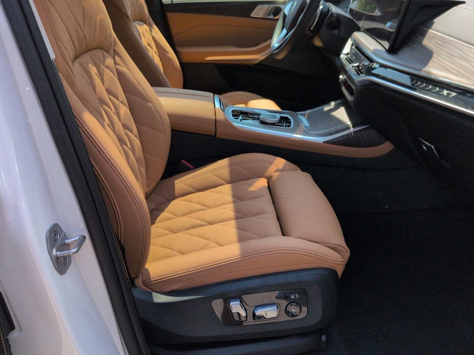 2027 BMW X7 xDrive40i xDrive40i
