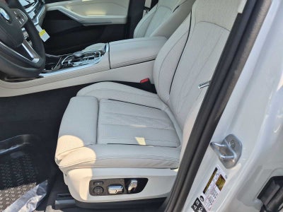 2027 BMW X7 xDrive40i