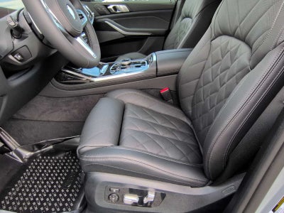 2026 BMW X7 xDrive40i xDrive40i