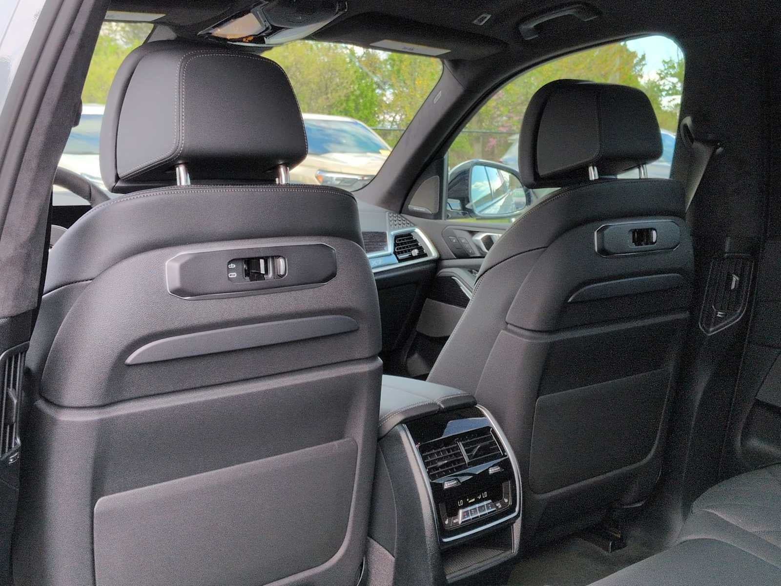 2026 BMW X7 xDrive40i xDrive40i