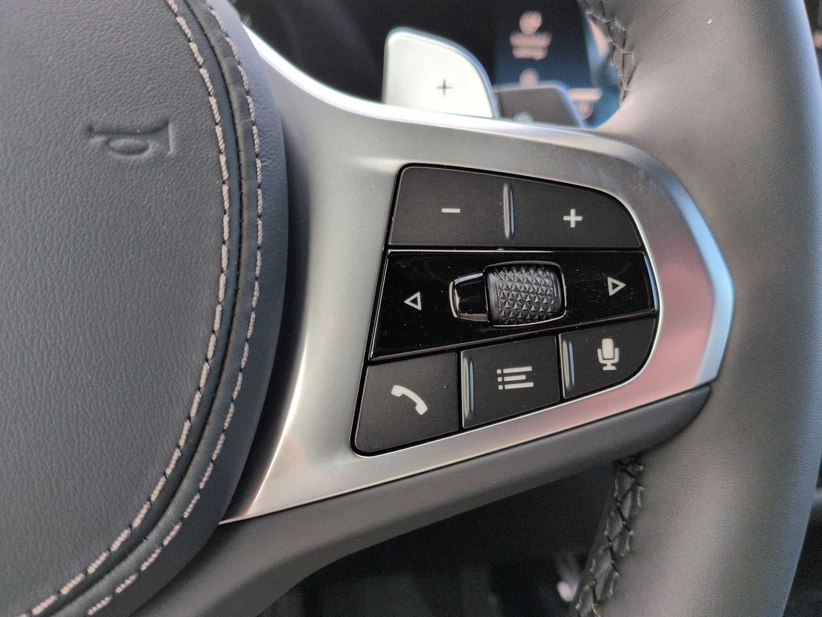 2026 BMW X7 xDrive40i xDrive40i