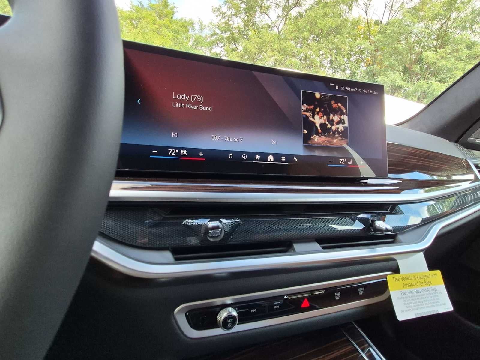 2027 BMW X7 xDrive40i