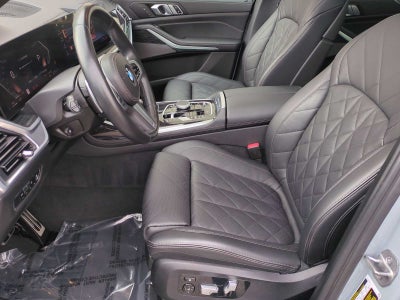 2023 BMW X7 xDrive40i