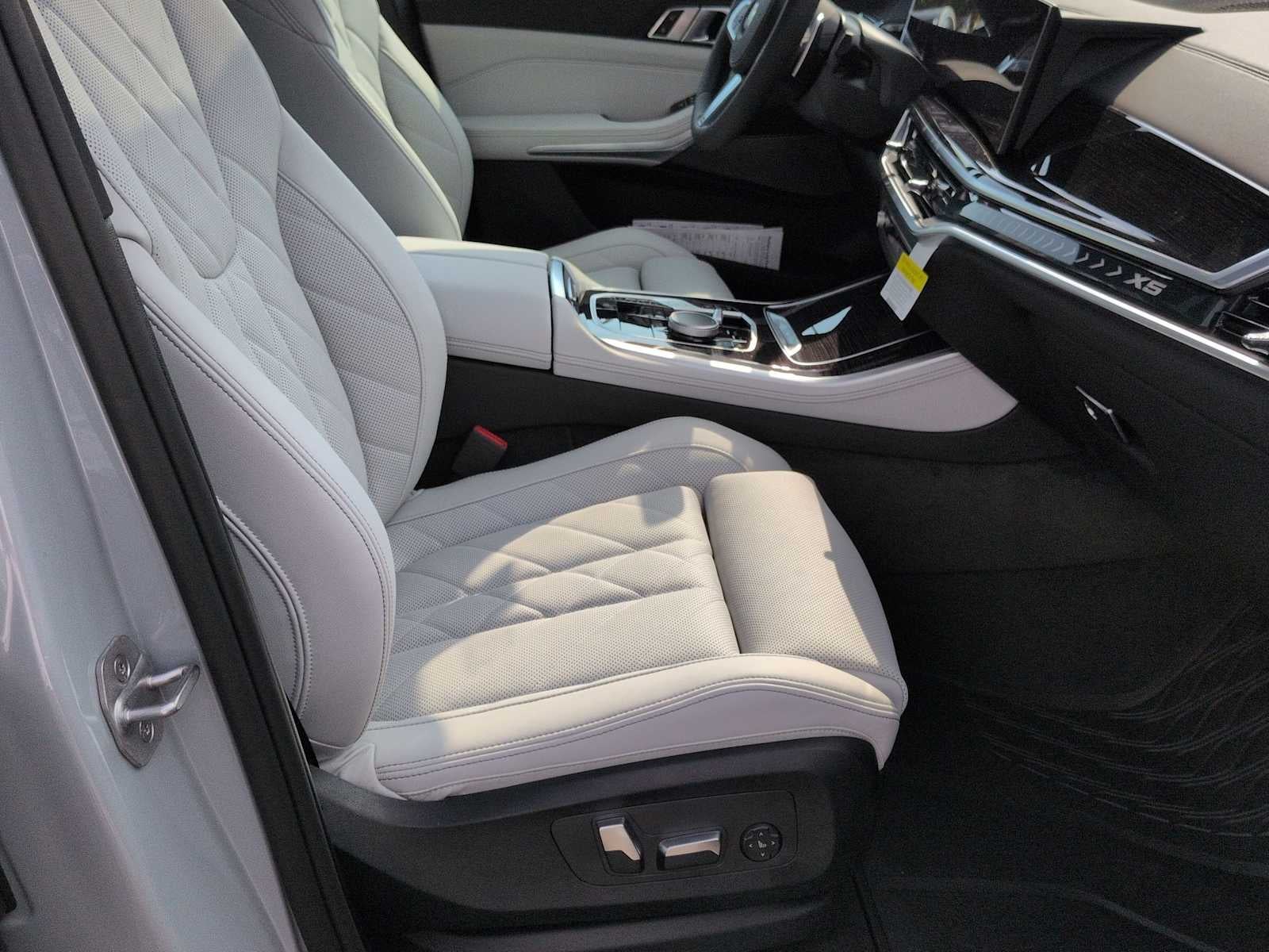2026 BMW X5 xDrive40i xDrive40i