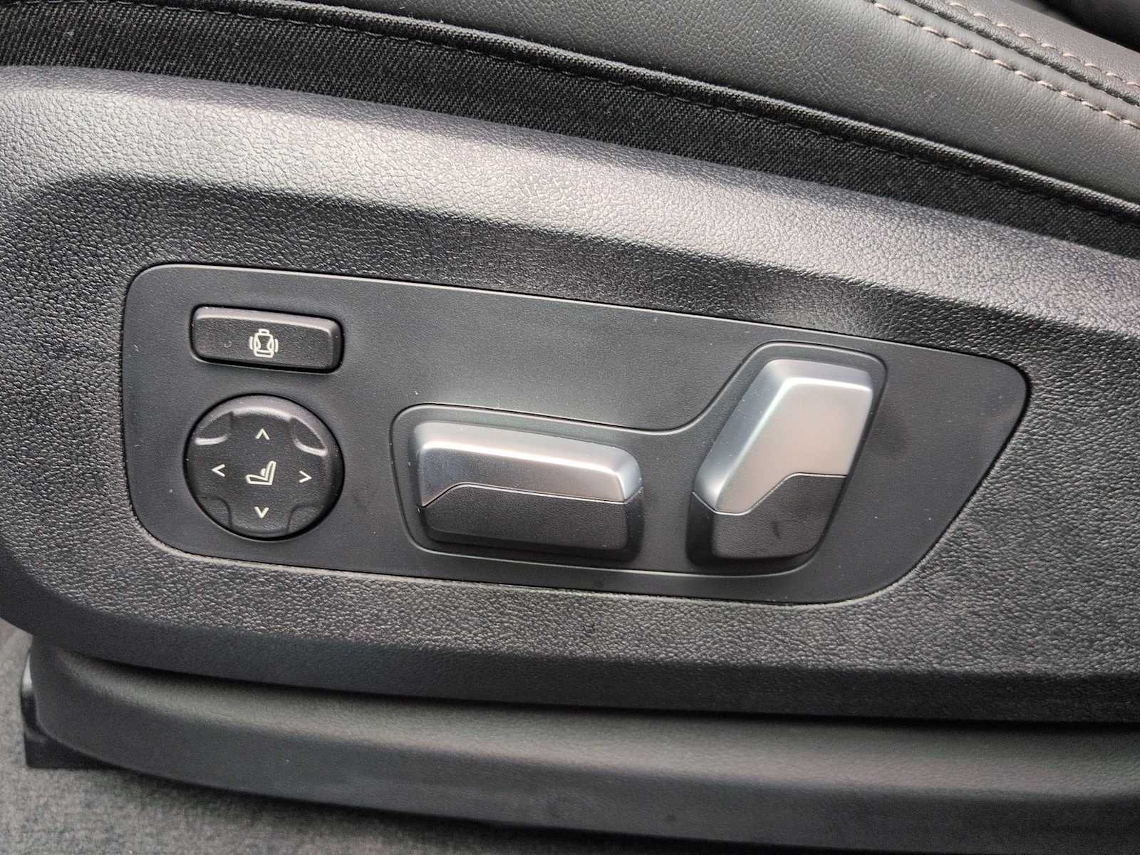 2026 BMW X5 xDrive40i xDrive40i