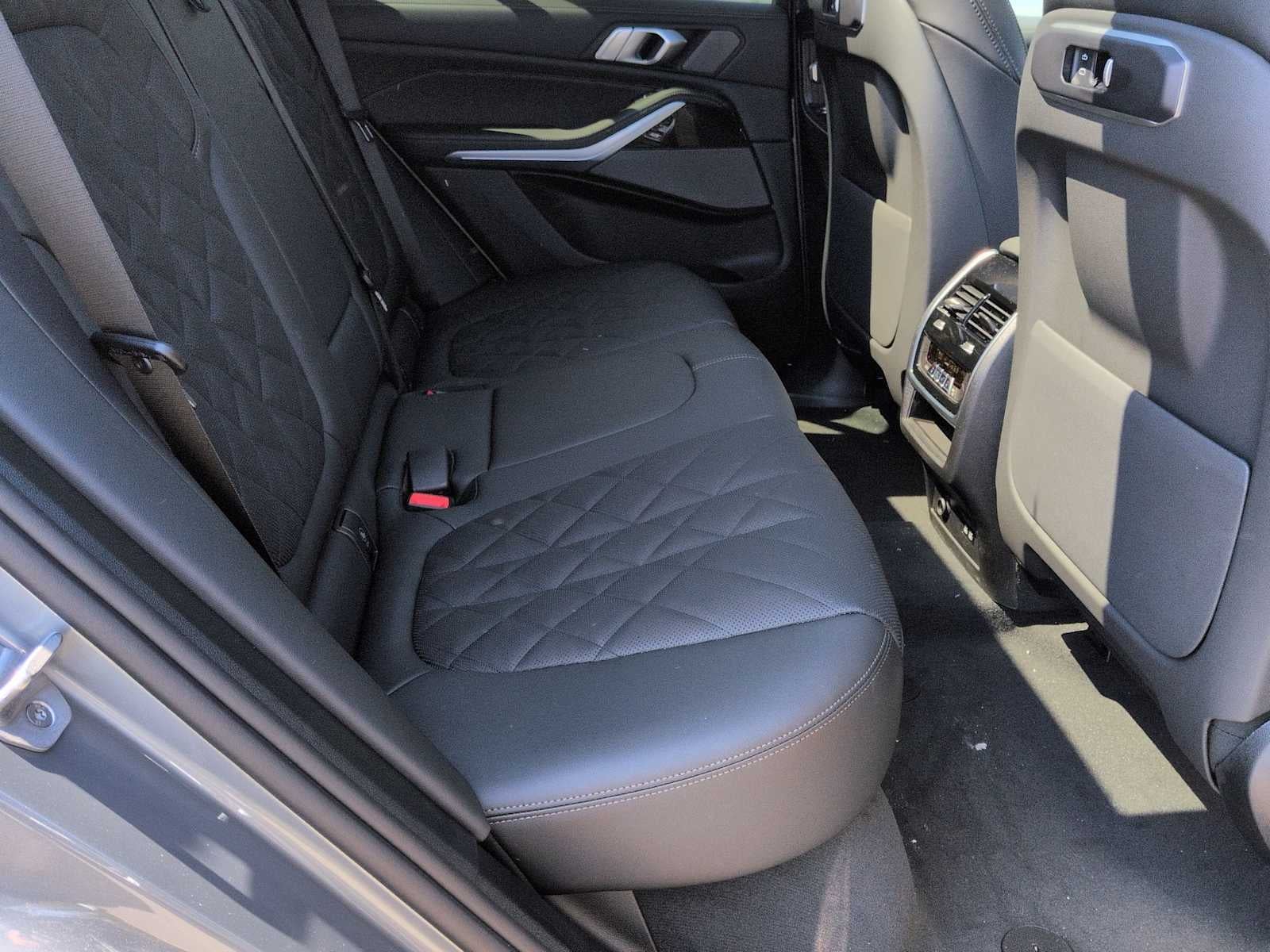 2026 BMW X5 xDrive40i xDrive40i