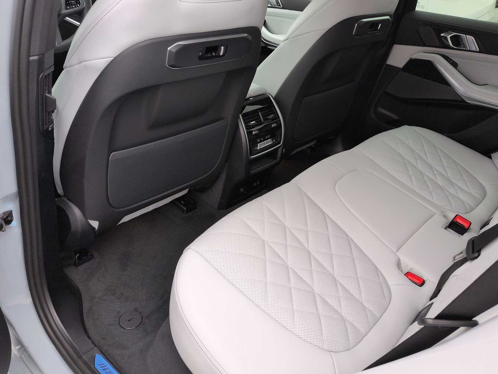 2026 BMW X5 xDrive40i xDrive40i