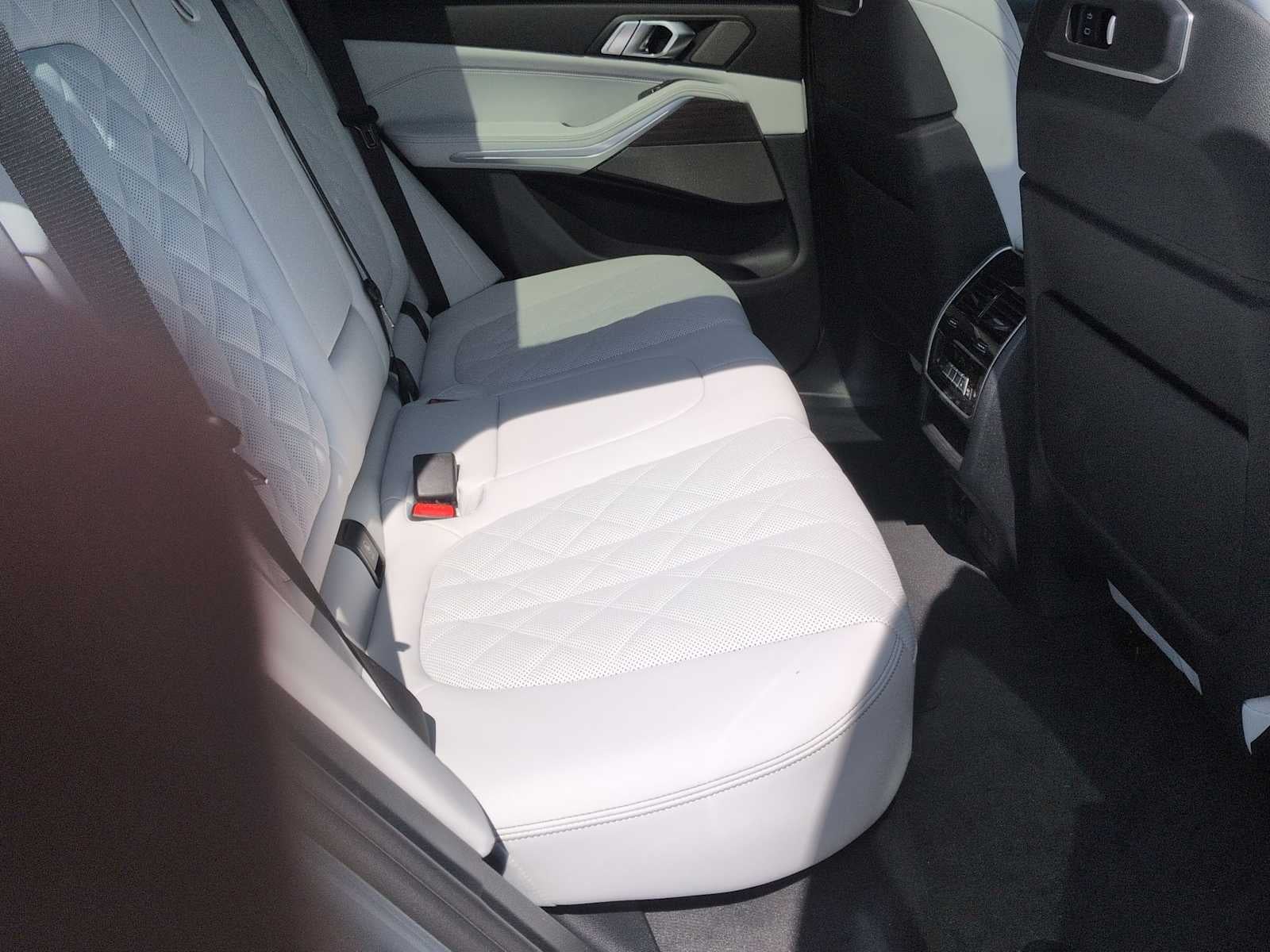 2026 BMW X5 xDrive40i xDrive40i