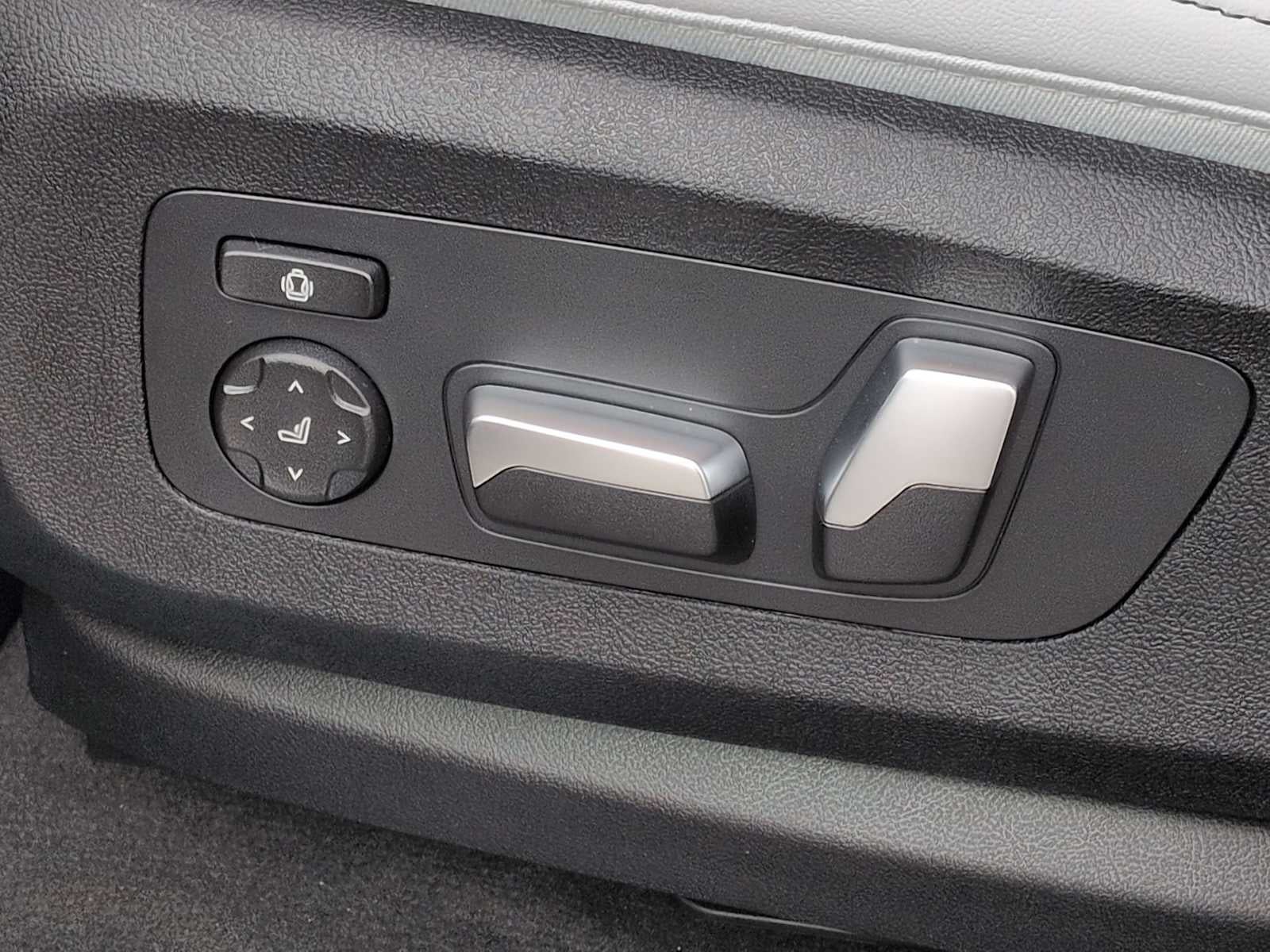 2026 BMW X5 xDrive40i xDrive40i