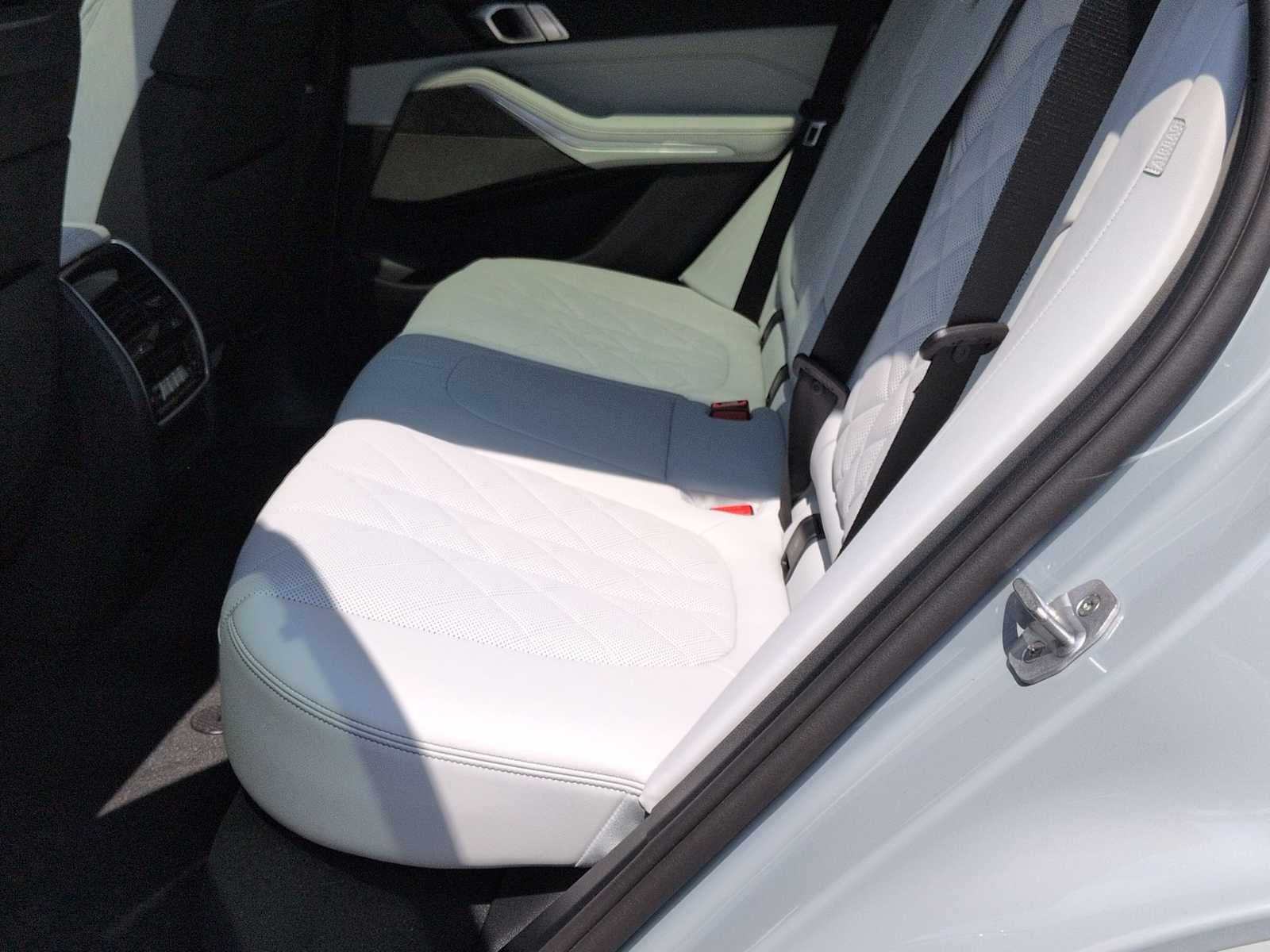 2026 BMW X5 xDrive40i xDrive40i