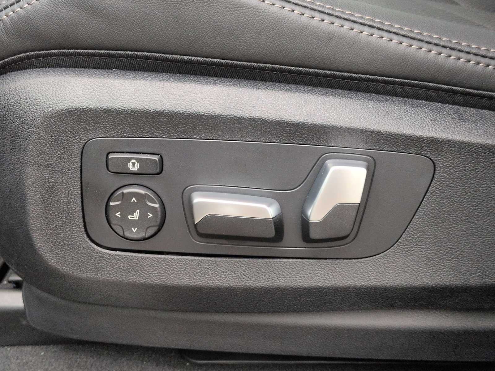 2026 BMW X5 xDrive40i xDrive40i