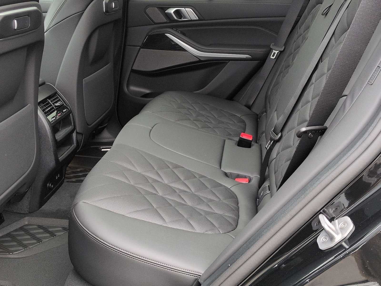 2026 BMW X5 xDrive40i xDrive40i