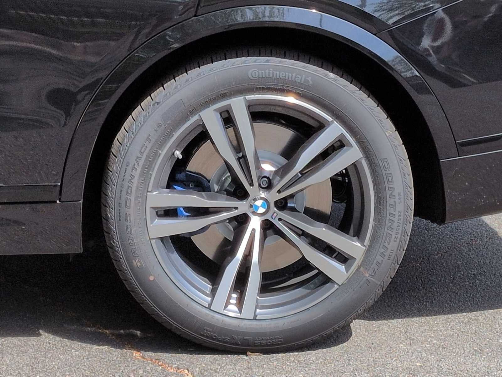 2027 BMW X7 M60i M60i xDrive