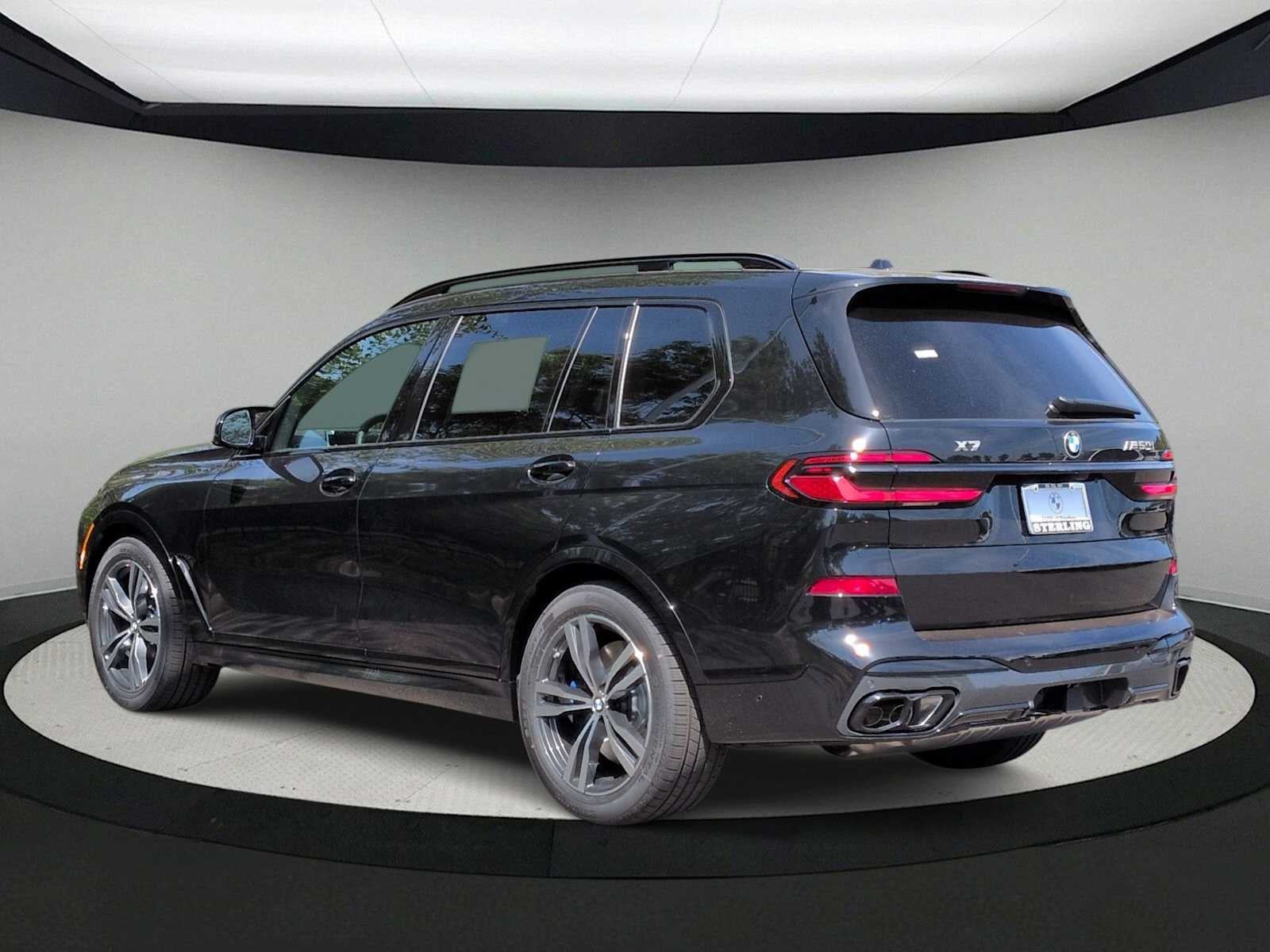 2027 BMW X7 M60i M60i xDrive