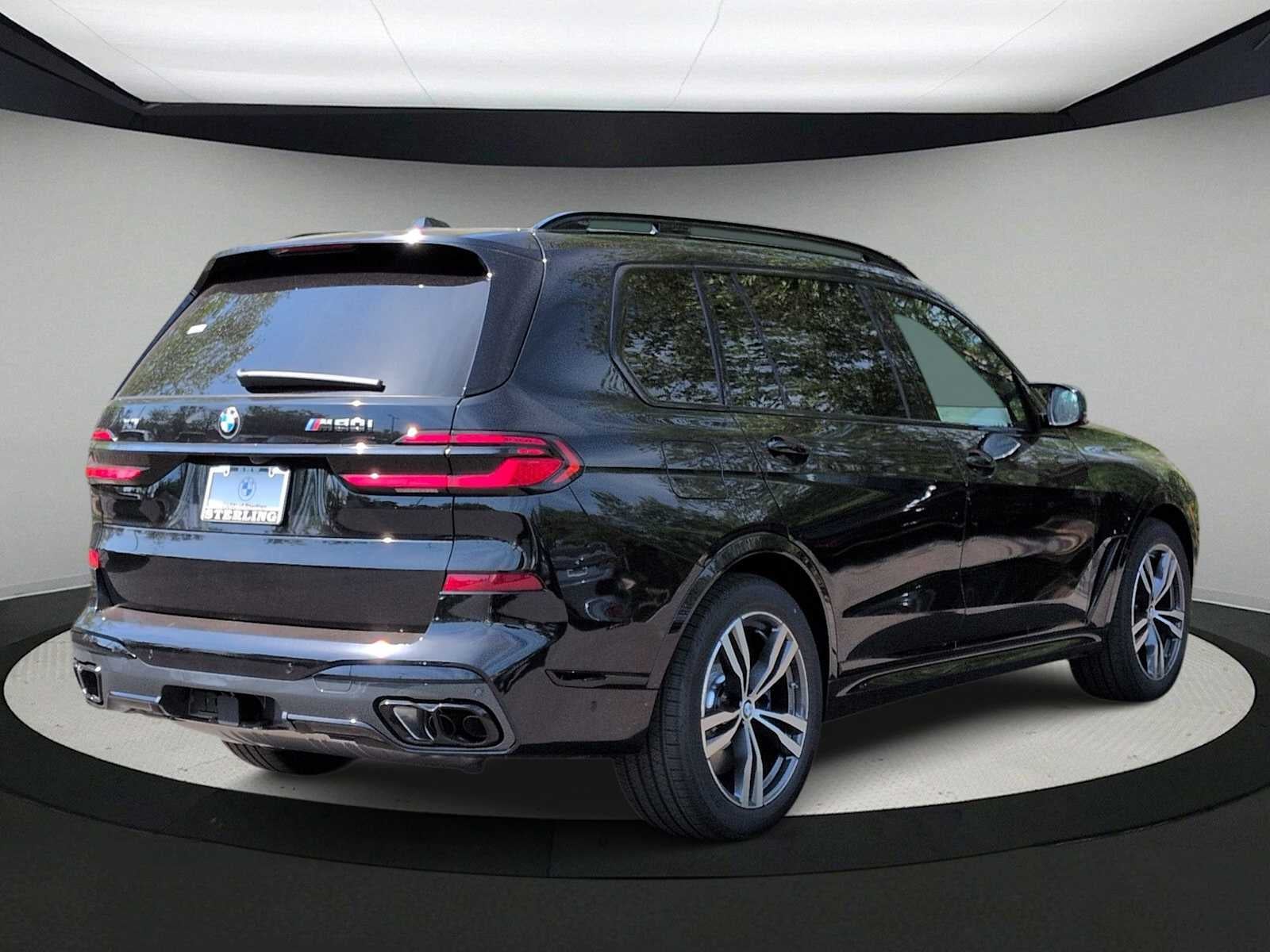 2027 BMW X7 M60i M60i xDrive